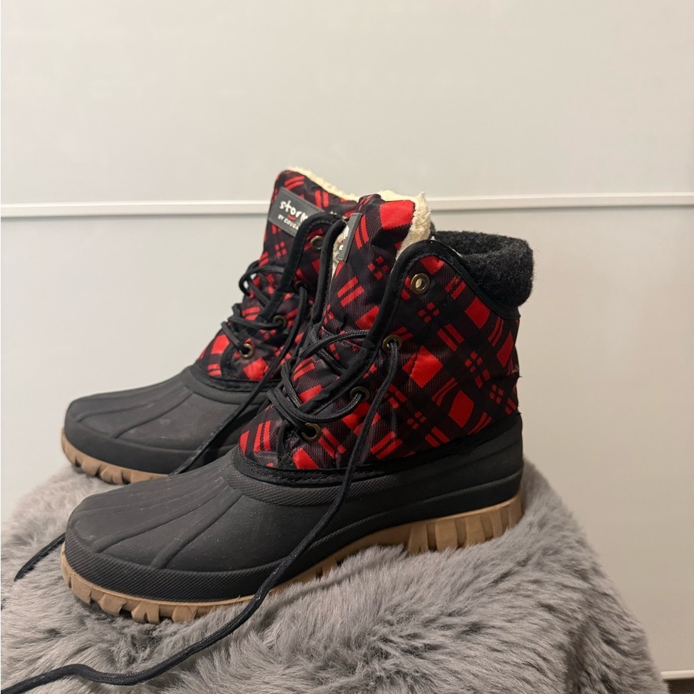 Cougar Black and Red Plaid Winter Boots
